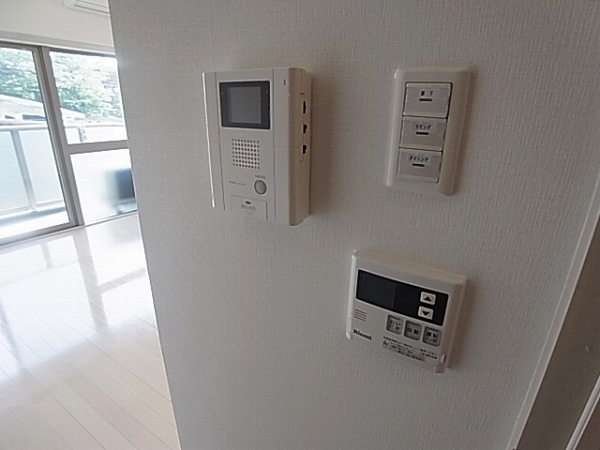 セキュリティ　同物件別部屋写真