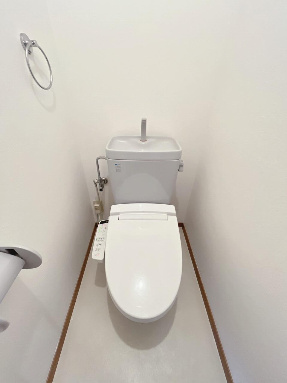 トイレ　ウォシュレット完備！