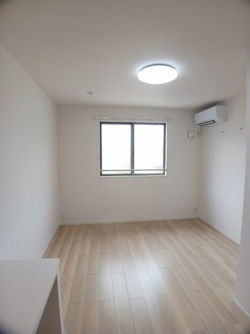 その他部屋・スペース　明るい色調の室内です