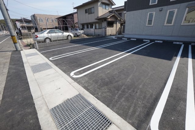 駐車場　駐車場