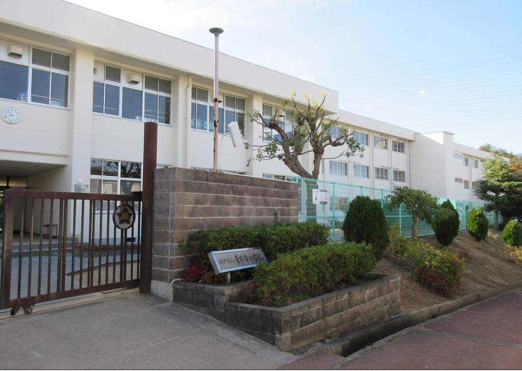小学校　神戸市立菅の台小学校（小学校）まで760m