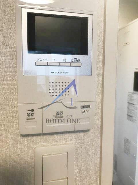 セキュリティ　モニター付きインターホンです。