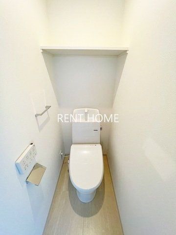 トイレ　ウォシュレット付き