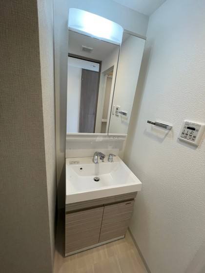 洗面設備　※別部屋の写真です