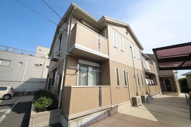 建物外観　外観タイル張りです