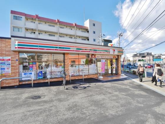 コンビニ　セブン‐イレブン 板橋赤塚1丁目店（コンビニ）まで335m
