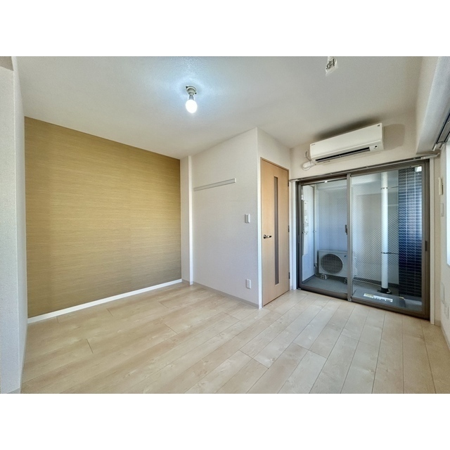 居室・リビング　明るいお部屋です