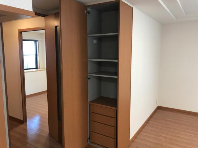 収納　リビングクローゼット