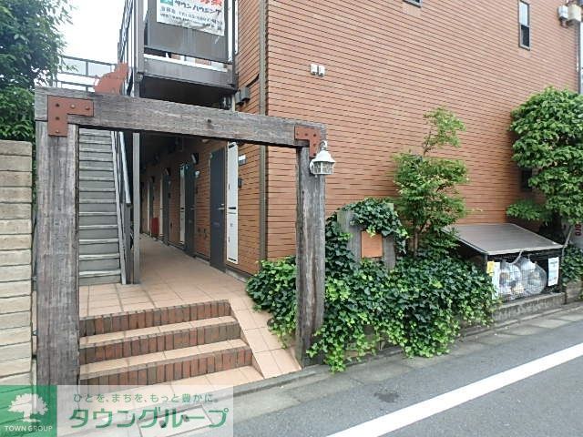 エントランス　庭