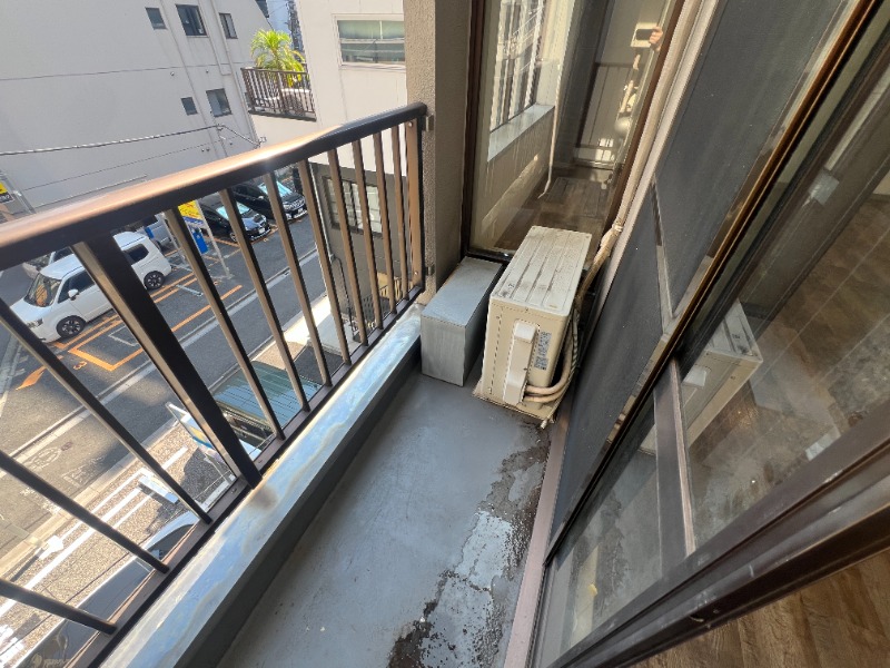 バルコニー　※クリーニング前の写真になります。