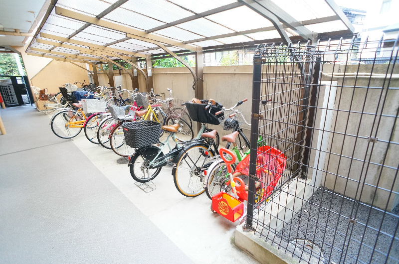 その他共有部分　屋根付き駐輪場