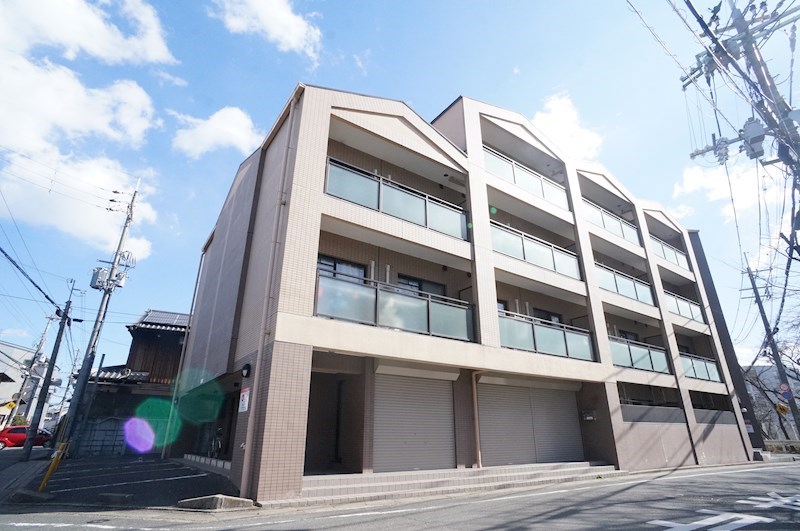建物外観　防音性に優れる鉄筋コンクリート構造！