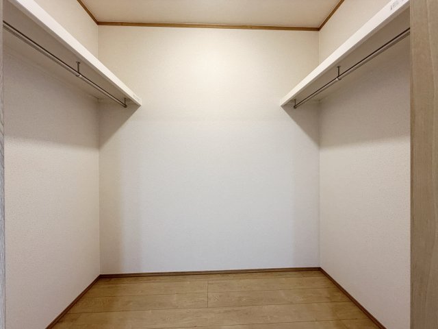 アウトリメッサ駒生の内装写真