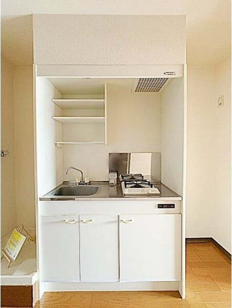 キッチン　初期費用分割可★ご希望の場所まで無料送迎サービス付♪