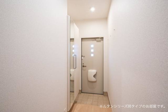 玄関　図面と現状に相違がある場合には現状を優先