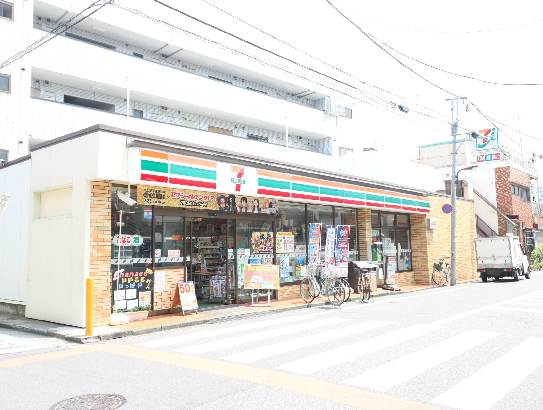 コンビニ　セブンイレブン 足立柳原2丁目店（コンビニ）まで162m
