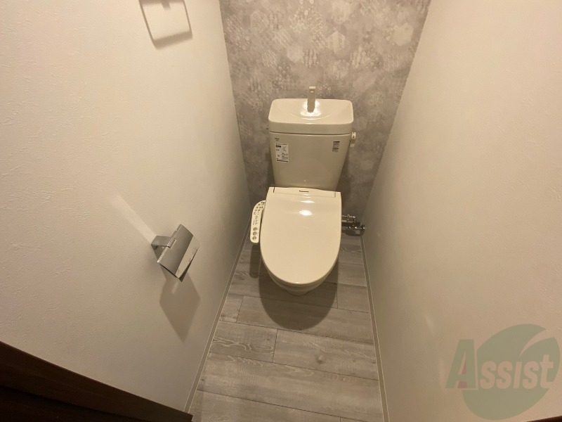 トイレ　トイレです。ウォシュレット付を探している方、おすすめです。