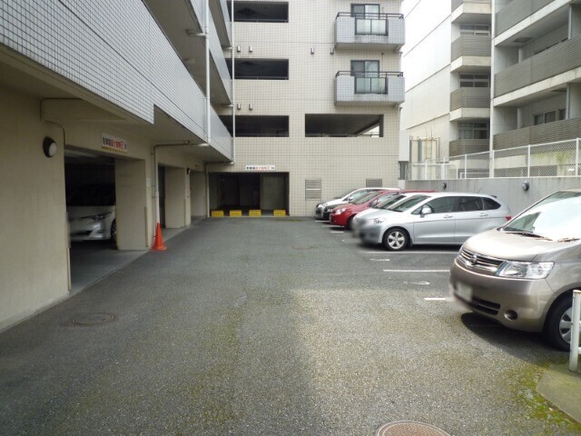 駐車場　★駐車場★