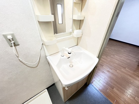 洗面設備　※別号室のお写真となります※現況優先