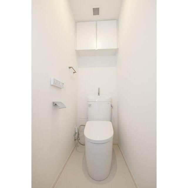 トイレ　※写真は同タイプ住戸です。