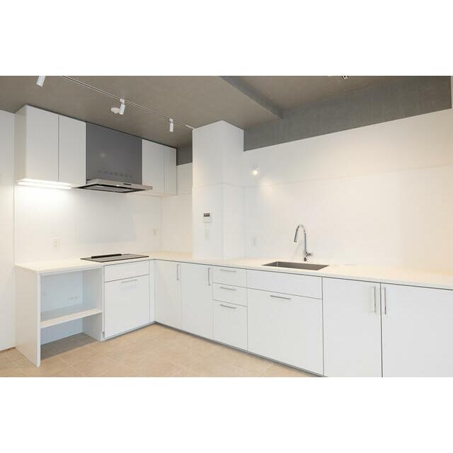 キッチン　※写真は同タイプ住戸です。