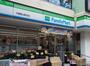 コンビニ　ファミリーマート 千歳烏山駅北店（コンビニ）まで99m