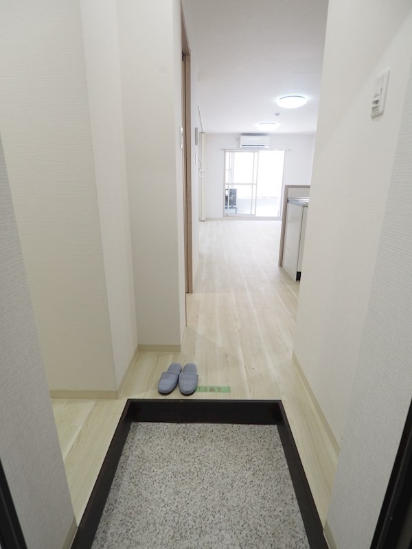 玄関　明るい玄関でお出迎え