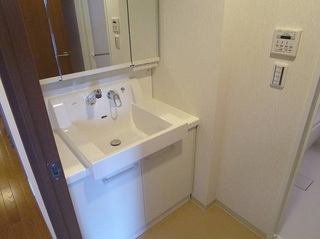 洗面設備　シャンプードレッサー