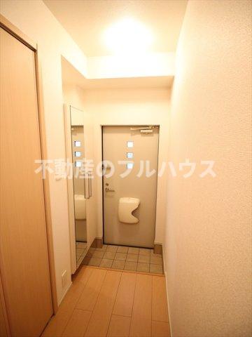 玄関　写真は別室