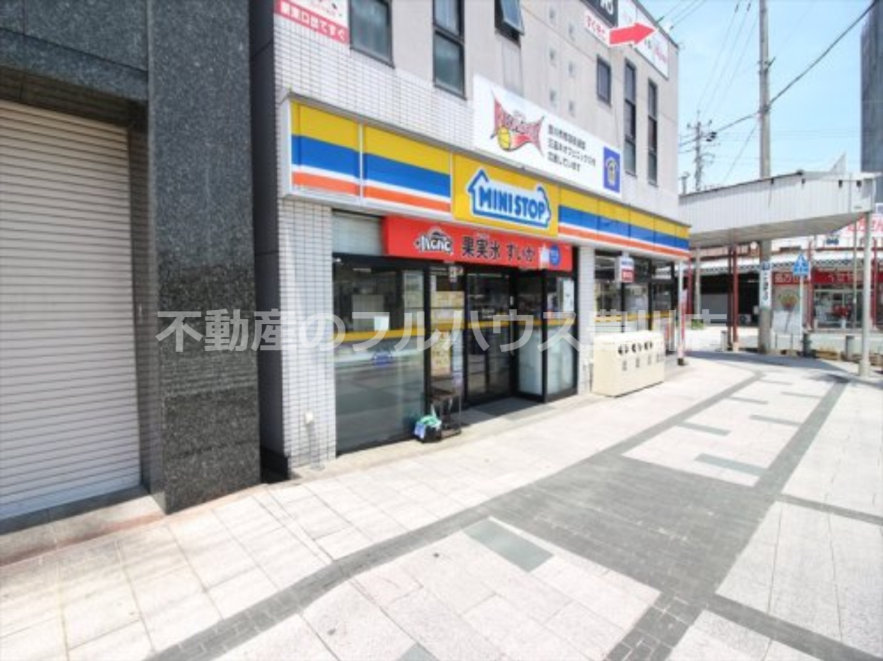 コンビニ　ミニストップ 豊川稲荷店（コンビニ）まで649m