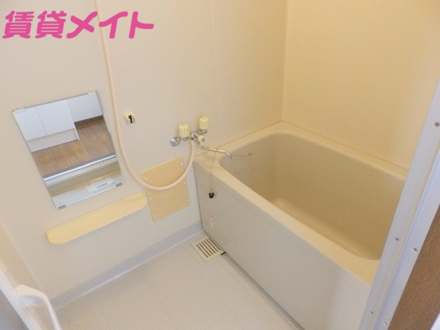バス・シャワールーム　同タイプ部屋写真です。