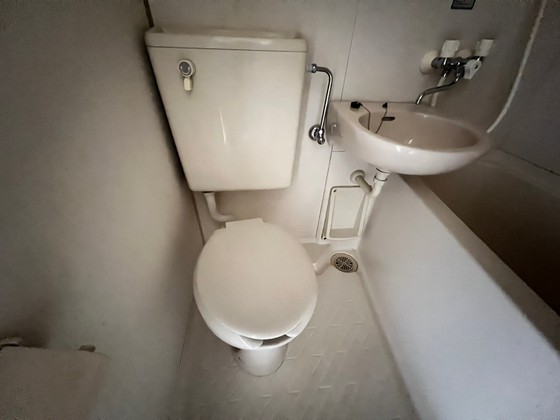 トイレ　※別部屋の写真です