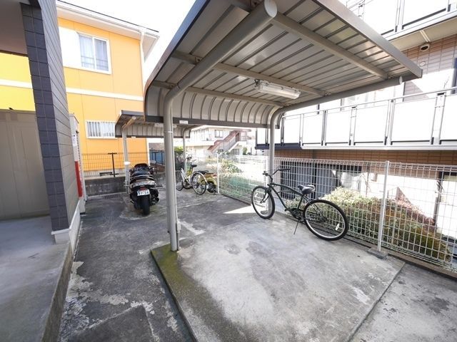 エントランス　★駐輪場の様子★