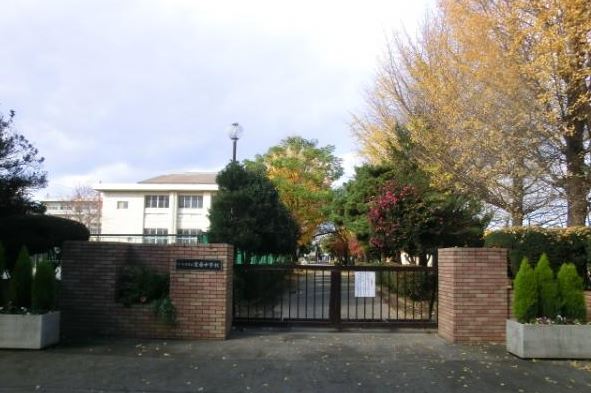 中学校　さいたま市立宮原中学校（中学校）まで2054m