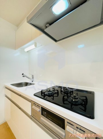 キッチン　同マンション別部屋　参考写真