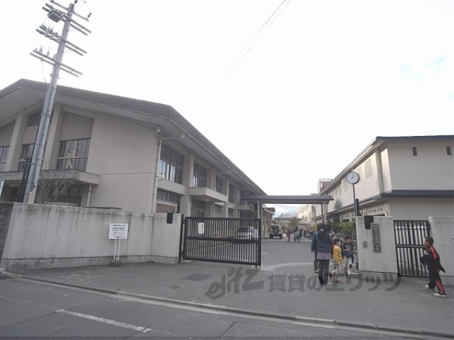 小学校　上高野小学校（小学校）まで1050m