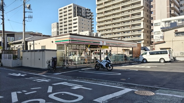 コンビニ　セブンイレブン湘南台２丁目店（コンビニ）まで110m