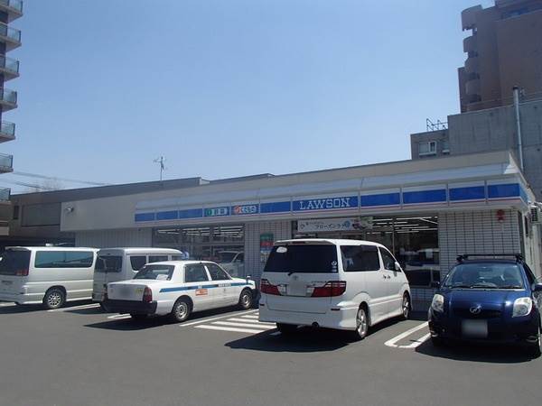 コンビニ　ローソン札幌南6条西二十丁目店（コンビニ）まで520m