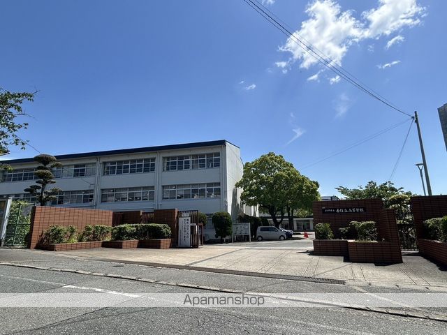 高校・高専　福岡県立香住ケ丘高校（高校・高専）まで1407m