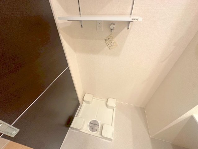 その他設備　室内に洗濯機置場があれば雨の日でも濡れる心配がございませんね