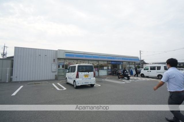 コンビニ　ローソン　香芝上中店（コンビニ）まで3225m