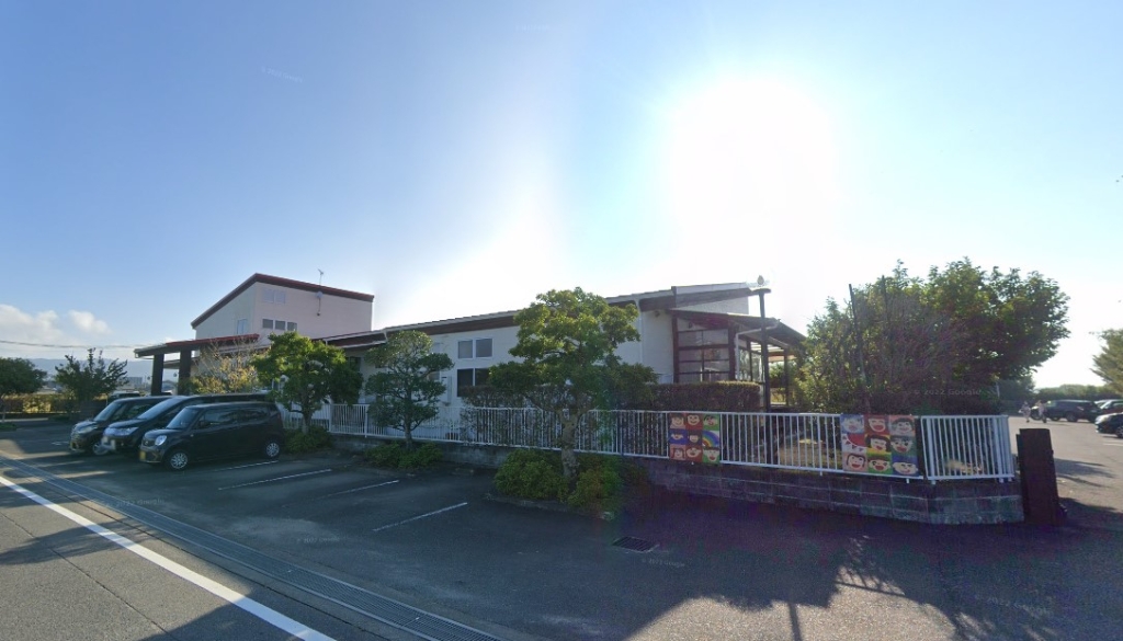 幼稚園・保育園　なずな保育園（幼稚園・保育園）まで1327m