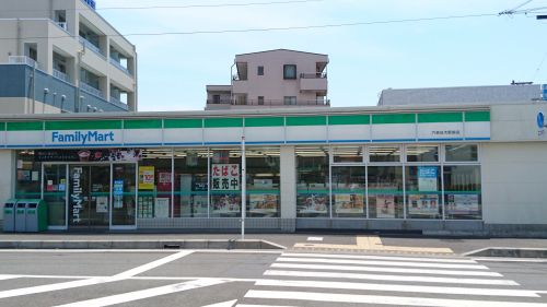 コンビニ　ファミリーマート六会日大前店（コンビニ）まで1166m