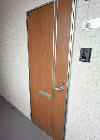 玄関　明るい玄関です