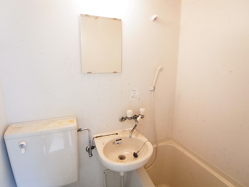 洗面設備　同一物件別部屋写真