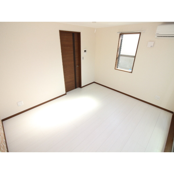 その他部屋・スペース　★３方、角部屋です★