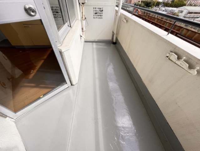 バルコニー　外からの目が気にならないバルコニーで洗濯物が干せます