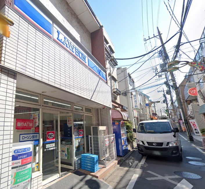 コンビニ　ローソン 代田橋駅北口店（コンビニ）まで44m