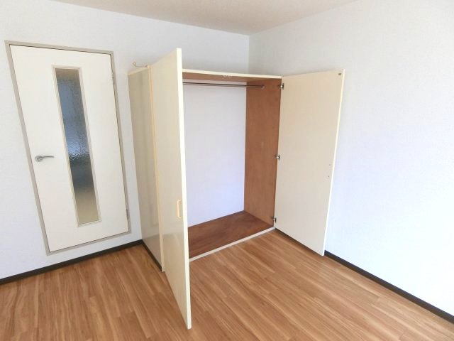 収納　他のお部屋の参考写真となります。