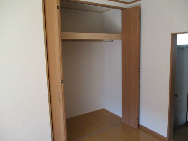 収納　リフォーム前の写真になります